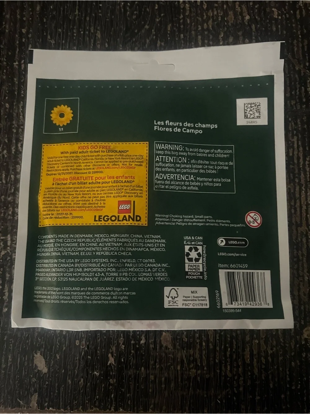 LEGO Botanicals Field Flowers Pack — Green, Yellow, Gold Accents - Picture 2 of 2